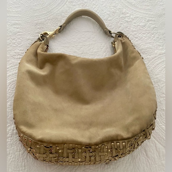 JIMMY CHOO large suede shoulder bag. Tan / beige colour, gold embellishments. - Picture 2 of 11